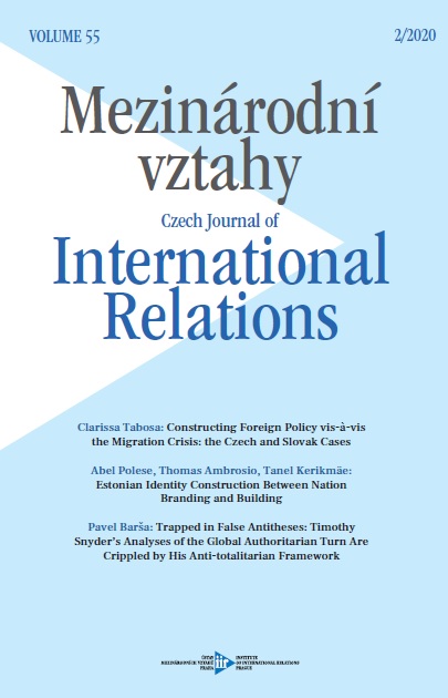 Trapped in False Antitheses: Timothy Snyder’s Analyses
of the Global Authoritarian Turn Are Crippled by His
Anti-totalitarian Framework Cover Image